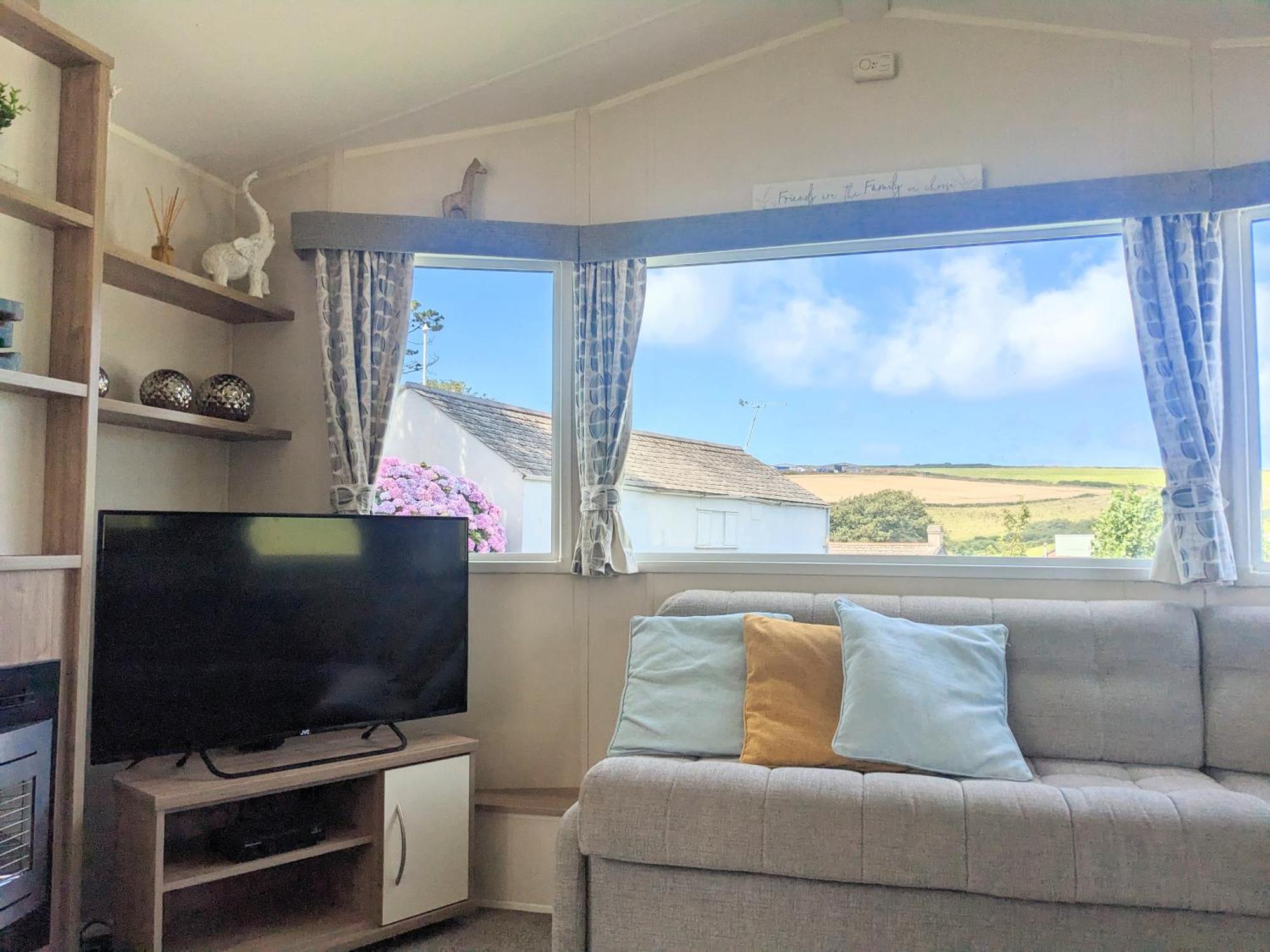 Large 4 Person Couples And Family Caravan In Newquay Bay Resort Exterior foto